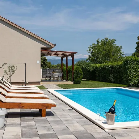 Fila Villa Sinj