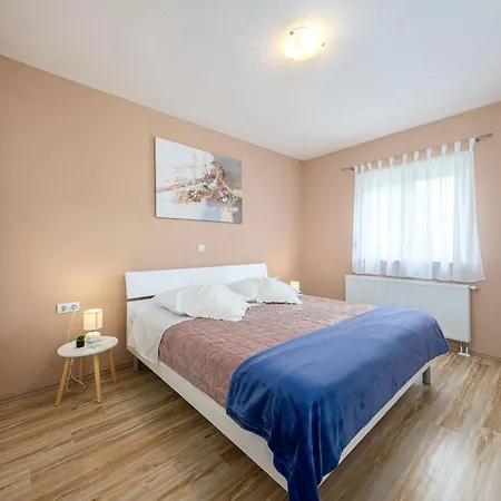 Fila Villa Sinj